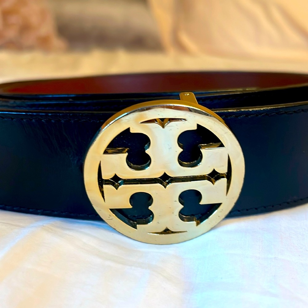 Tory Burch reversible belt. Black and brown gold buckle.
